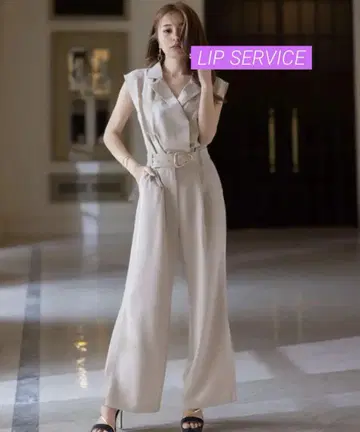 LIP SERVICE 베이지 릴랙스 테일러드 롱 올인원