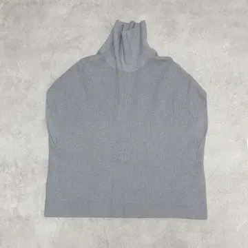 Theory luxe 새상품급 프렌치 슬리브 니트 터틀넥