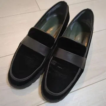 벨벳 로퍼 블랙