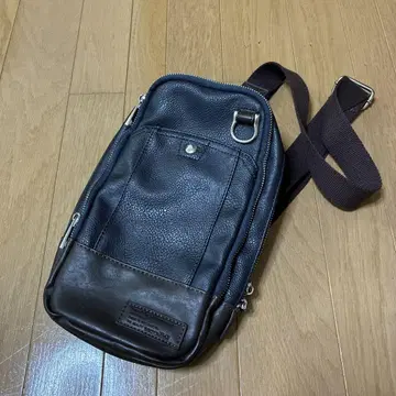 다크 블루 바디백 가죽