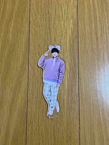 아크릴 스탠드 보라색 포즈