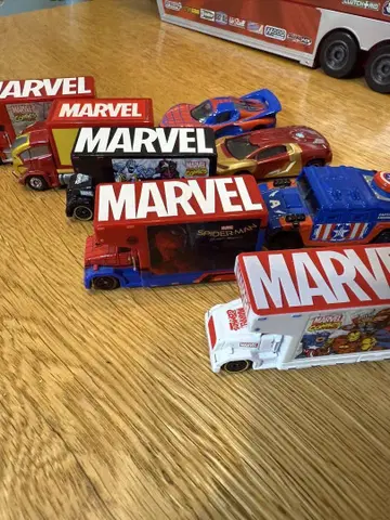 MARVEL 토미카 미니카 8대 세트 마블 전시회 한정판 포함
