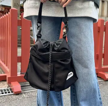 OUTDOOR 블랙 숄더백