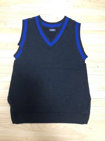 artwork blue V넥 니트 베스트