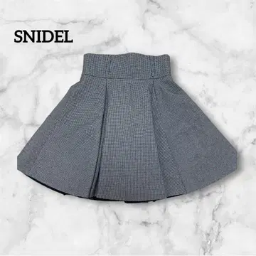 스나이델 하운드투스 체크 미니 플레어 스커트 가을/겨울