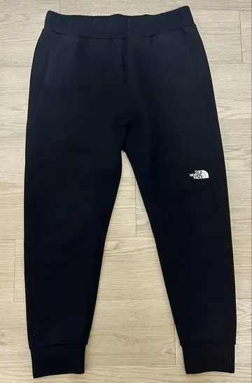 [ 새상품급 ] The North Face 블랙 조거 팬츠 NB32084