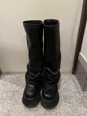 JEANASIS 블랙 롱 부츠 통굽