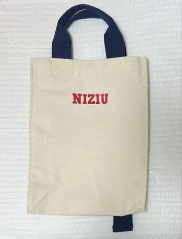 NIZIU 멤버 이름 프린트 토트백