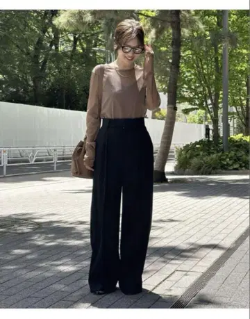 노블 시어 티셔츠 그레이지