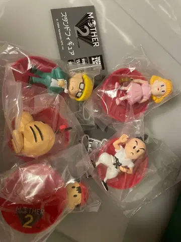 MOTHER2 기그의 역습 가챠 컴프