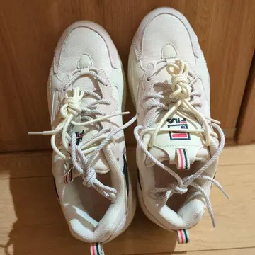 미사용품 FILA 스니커즈 1RM01153-926 27.5cm