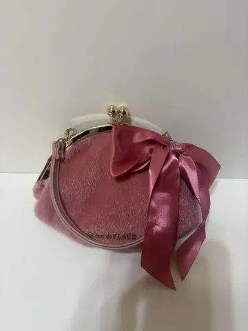 Maison de FLEUR 페이크 송치 복주머니 파우치