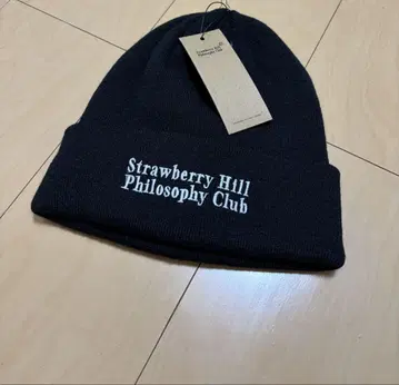 Strawberry Hill Philosophy Club 니트 모자