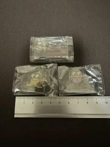 미니언즈 카페 한정판 캡슐 토이 아크릴 스탠드 밥 & 팀