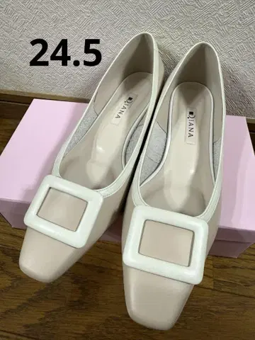 새상품급 [ DIANA ] 스퀘어토 펌프스 핑크 베이지