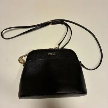 FURLA 블랙 숄더백