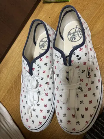 MLB 뉴욕 양키스 스니커즈