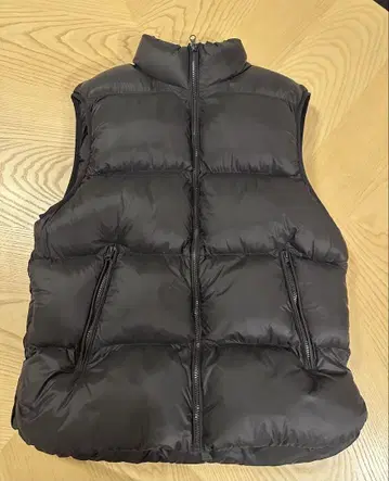 ZARA 남성용 퍼프 다운 베스트 블랙 M 사이즈