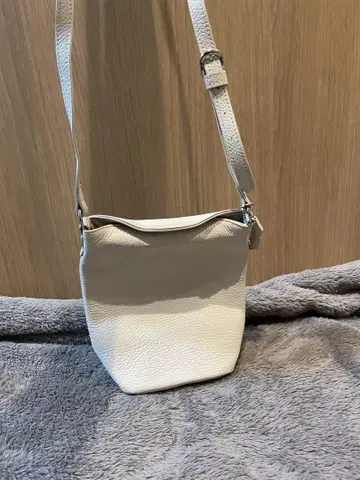 OSAKA KABAN 화이트 숄더백