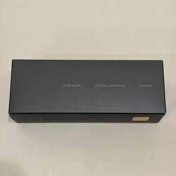 LE SSERAFIM 라이트 스틱 키링