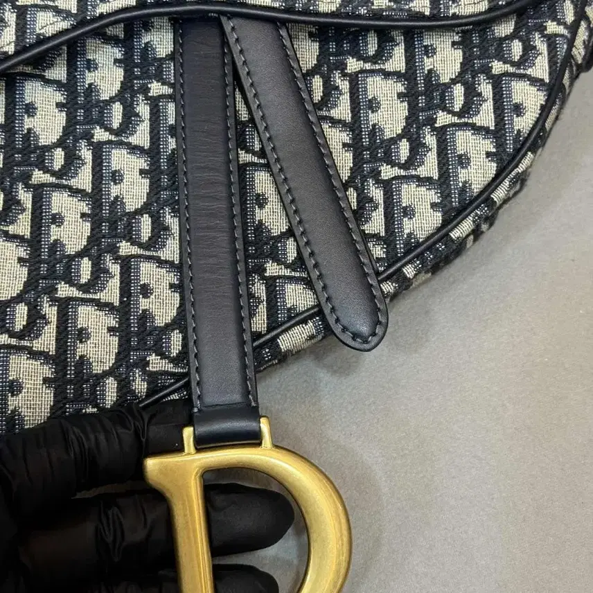 디올 새상품급 오블리크 새들 미디움 사진 3