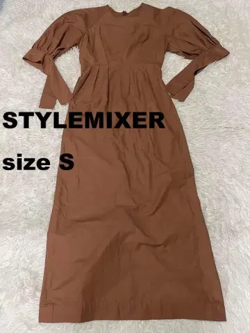 [ 새상품급 ] STYLEMIXER 스타일믹서 슬릿 커프 원피스 379