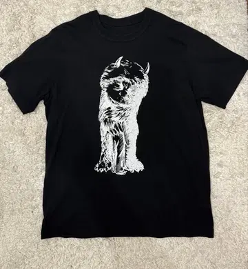 [ 25AW ] sacai 티셔츠 괴수들의 사는 곳 블랙 size 3