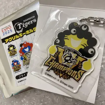 미야쿠미야쿠 한신 타이거즈 콜라보 아크릴 키링