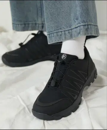 새상품/FREAK'S STORE 한정판 WP 로우컷 트레킹 슈즈