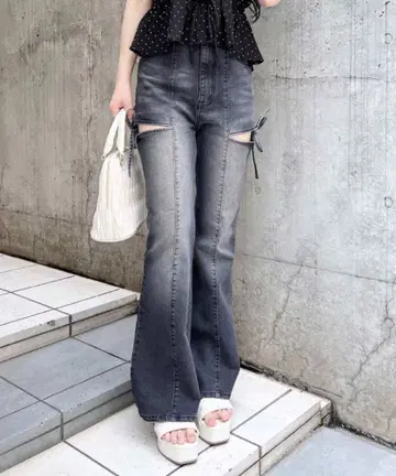 INGNI 사이드 리본 컷 아웃 플레어 데님 그레이 S