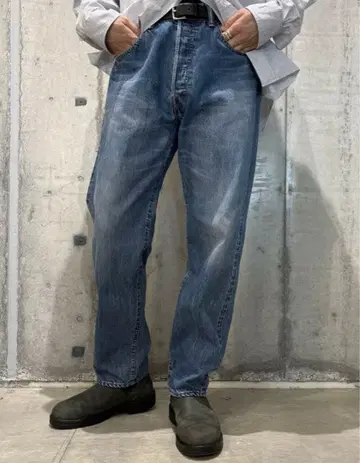A. PRESSE 22AW 워싱 데님 팬츠 E 데님