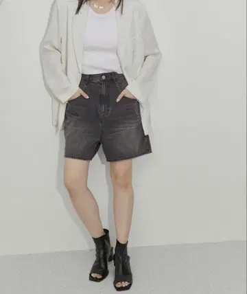하이라이즈 하프 데님 팬츠