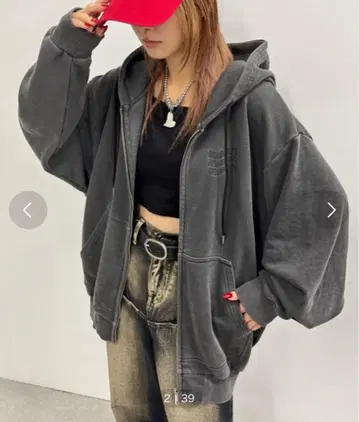 후즈 후 지퍼 후드티
