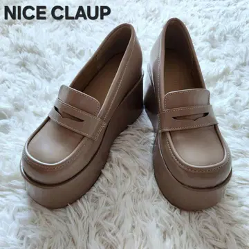 NICE CLAUP 베이지 볼륨 밑창 로퍼 마이너스 3kg