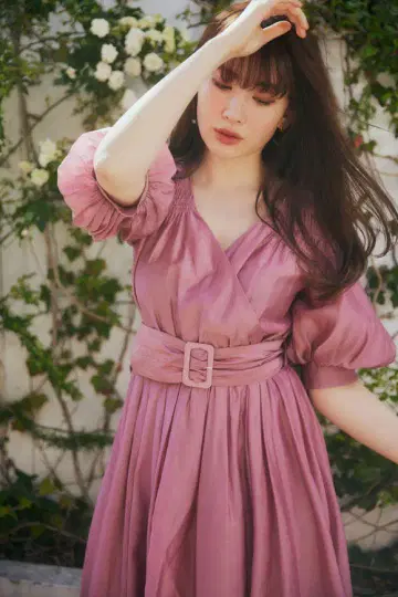 [ Her lip to ] Airy Volume Sleeve Dress