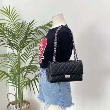 퀼팅 숄더백 블랙