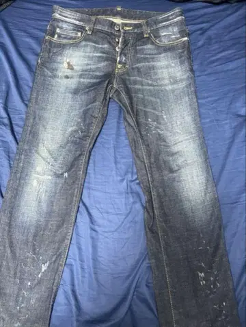 DSQUARED 디스퀘어드 데미지 가공 스트레이트 청바지