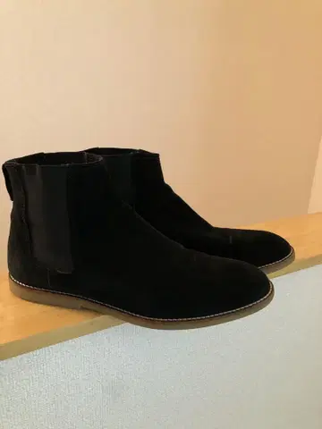 ZARA 블랙 스웨이드 사이드 고어 부츠