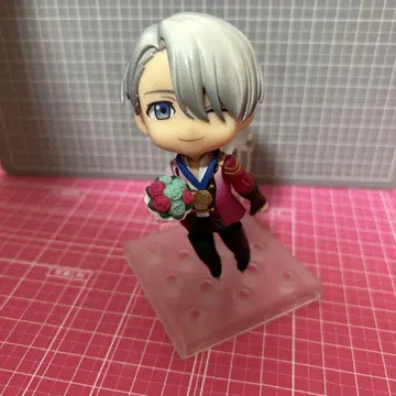 익명 배송 넨도로이드 빅토르 니키포로프 유리!!! on ICE