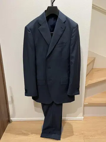 이탈리아 고급 원단 RED AICESENCE 수트