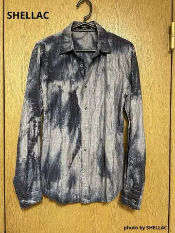 SHELLAC tie dye dyeing design shirt.