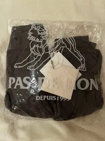 [ 새상품 ] PAS DE LION 다크 그레이 브라운 긴팔 T셔츠