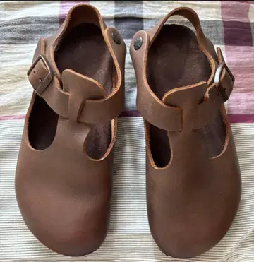 BIRKEN STOCK Bonn 본 36 가죽 샌들 브라운