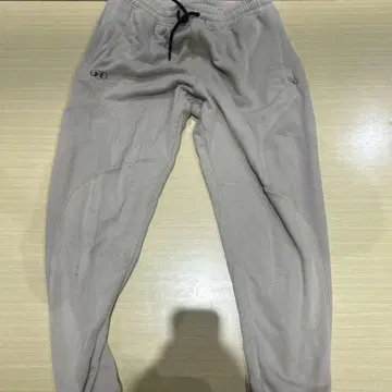 UNDER ARMOUR 그레이 조거 팬츠