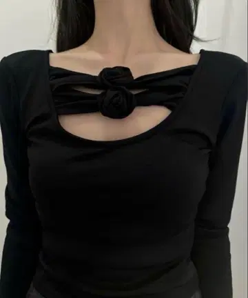 melt the lady tiny flower tops black