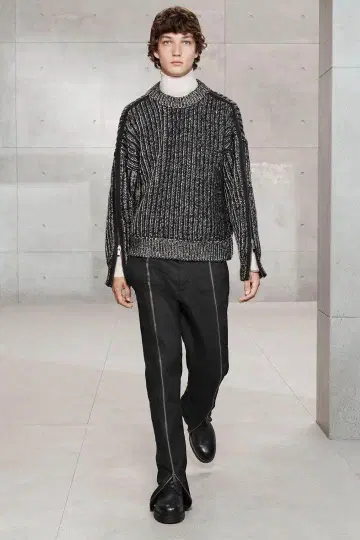 ZARA SRPLS 지퍼 니트