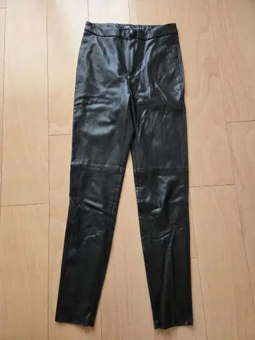 ZARA 가죽 팬츠 자라 합성 피혁 블랙 XS