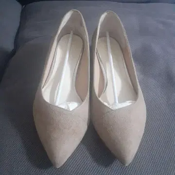 오데트 에 오딜 베이지 하이힐 22.5cm