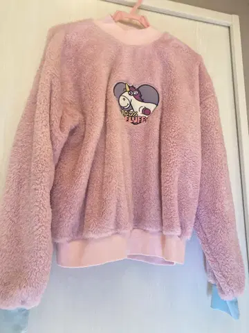 [ 가격 인하 중 ] USJ 플러피 보송보송 트레이닝복 M