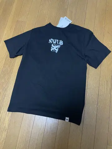 SATUR 티셔츠 세터 택 포함 새상품